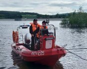 Ćwiczenia OSP PRZYBYŁOWICE z ratownictwa wodnego z wykorzystaniem nowej łodzi ratowniczej 
