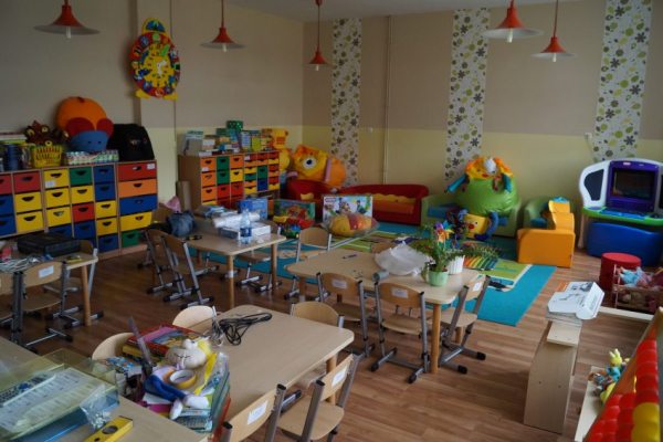 W szkołach pracują