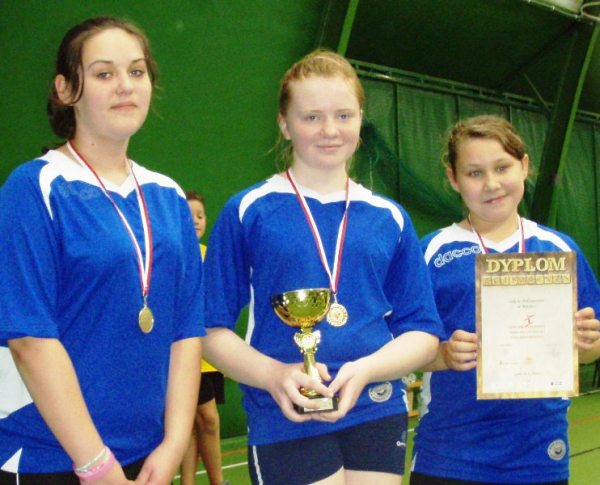 Sukces młodych badmintonsitek
