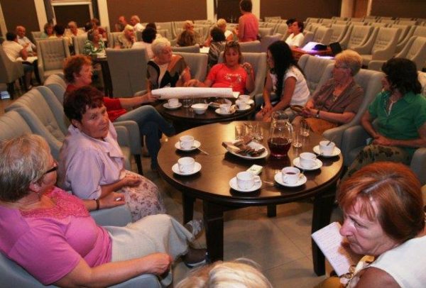 W senioralnej kawiarence