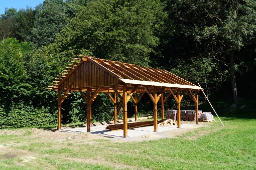 sbudowa wiaty pomocne