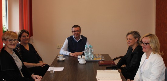 Lekcje języka niemieckiego z Mercedesem – Gmina Męcinka kontynuuje współpracę