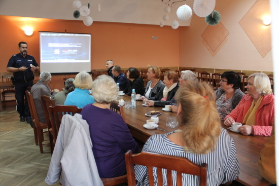 policjanci seniorom03