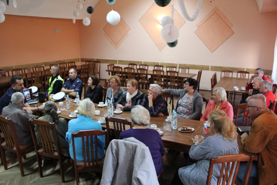 policjanci seniorom04