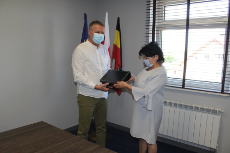 zdjęcie - przekazanie