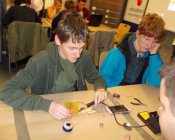 „Poznajemy tajniki elektroniki”…