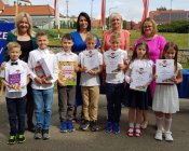 Nagrody dla uczniów ze szkoły w Męcince