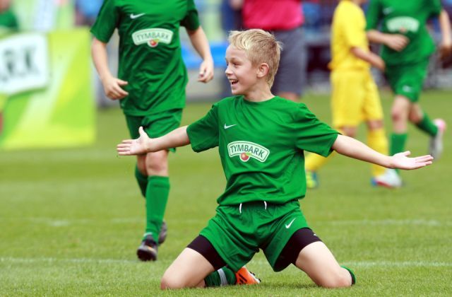 z-podworka-na-stadion2